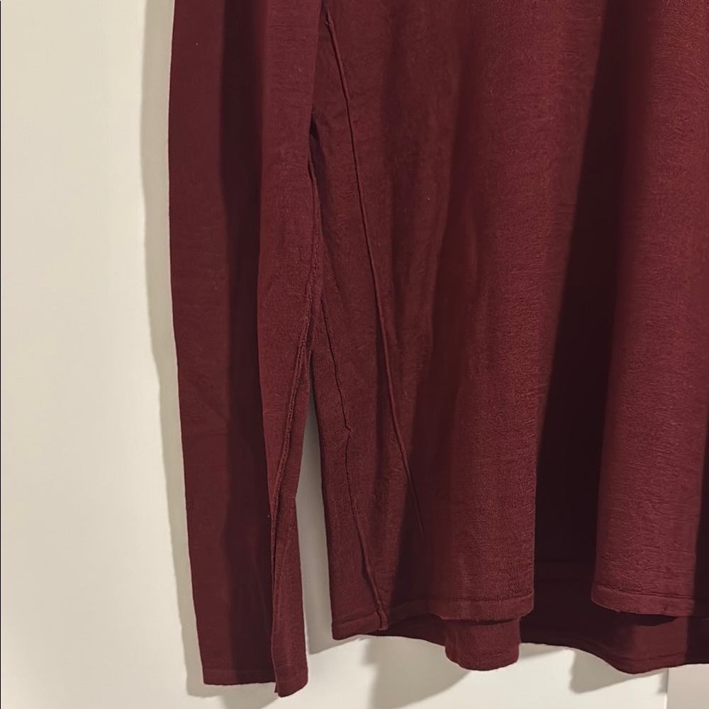 John Varvatos Men's V-Neck Sweater in Deep Burgundy - Picture 4 of 6